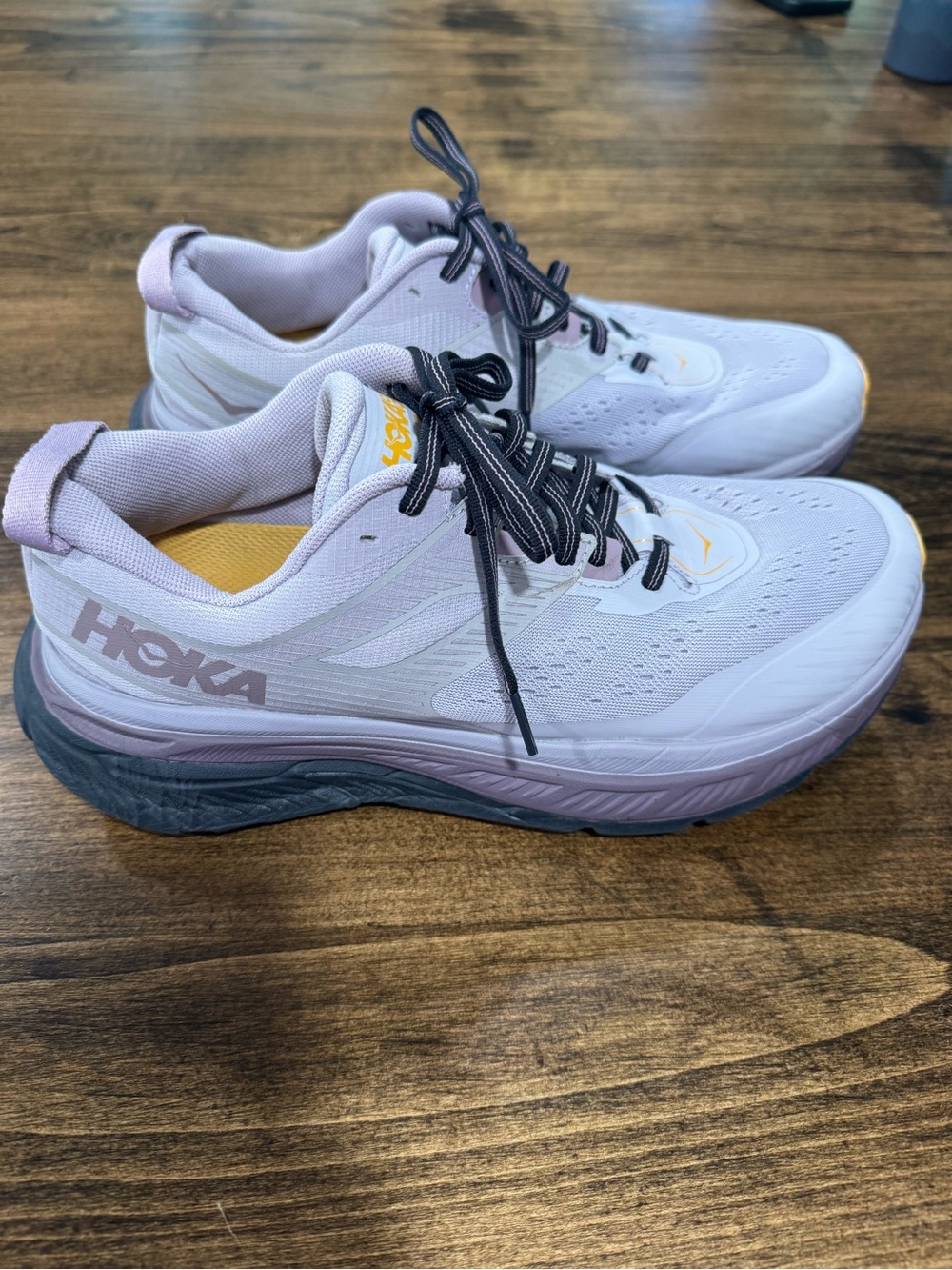 HOKA Stinson ATR 6 Running Shoe in Lilac and Blur Graphite. Size 11